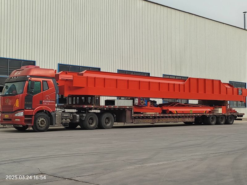 通用橋式起重機(jī) QDXX32/5t—19.5m 電動(dòng)單梁橋式起重機(jī) 2臺(tái) LD10t—16.5m 制作完成，發(fā)往河北石家莊交付客戶使用。